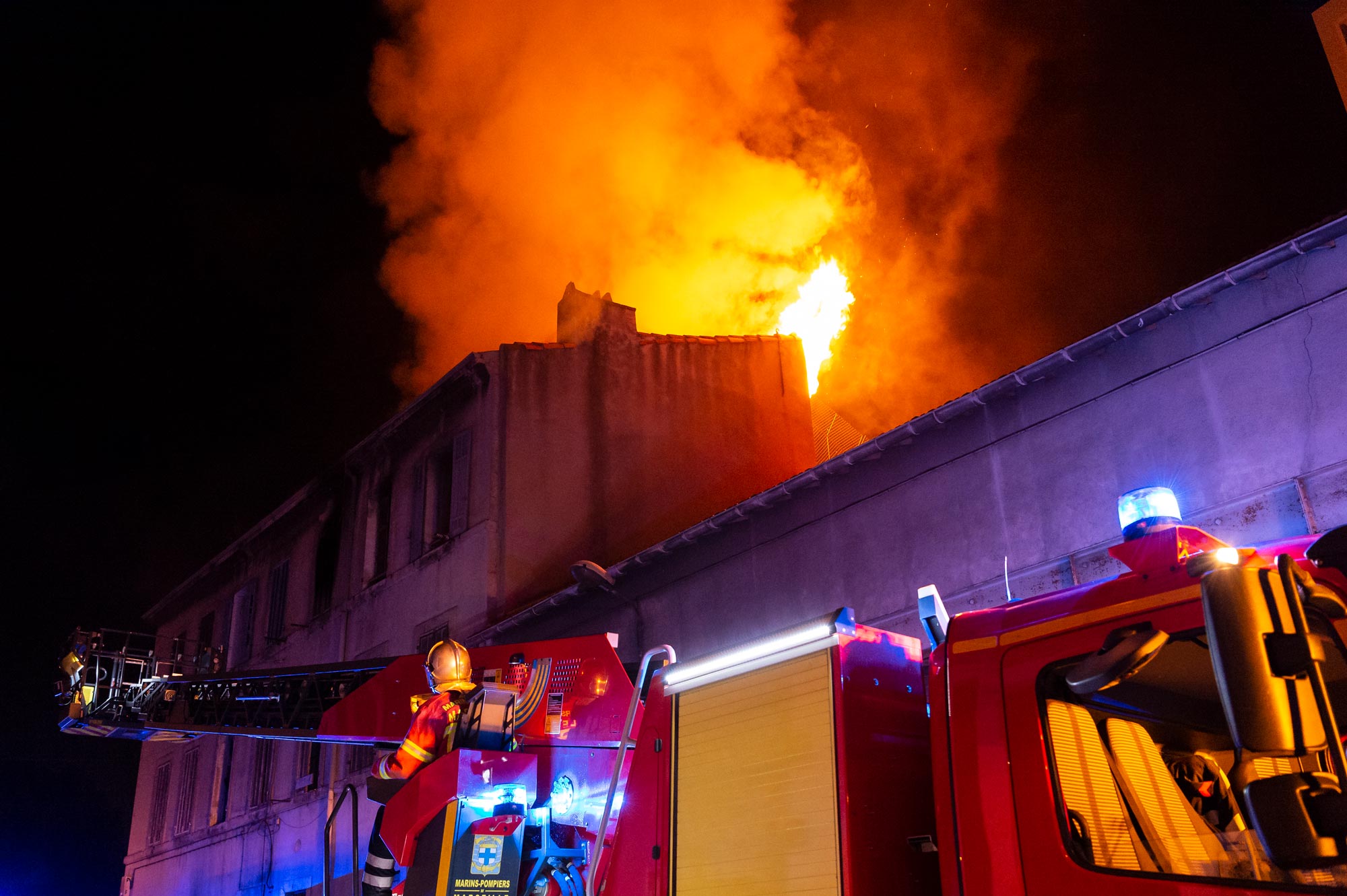 Incendie domestique - Marins-pompiers