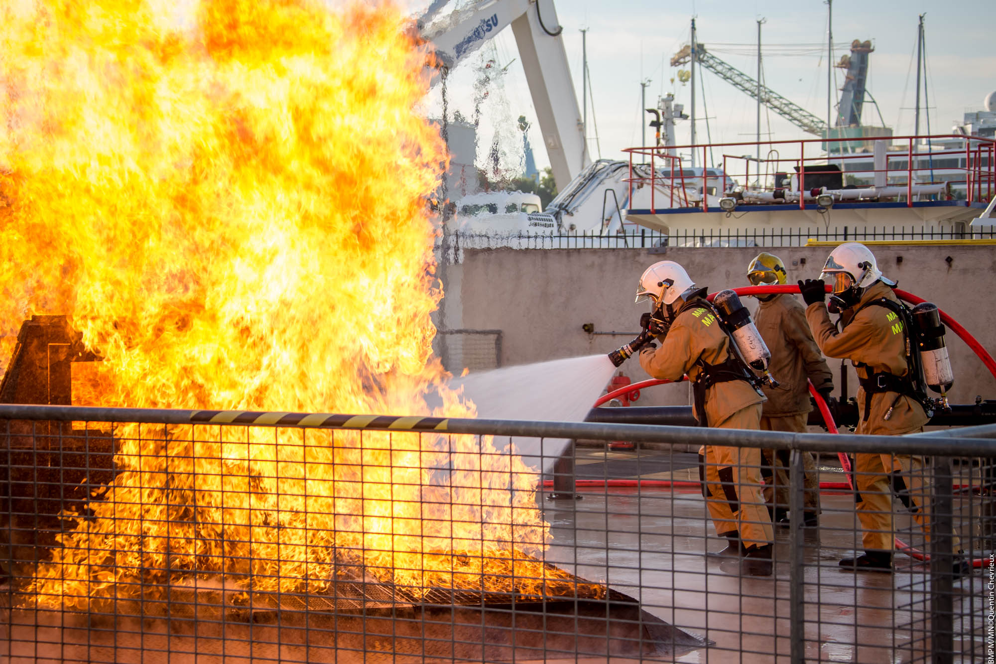 Entrainement marins-pompiers au CETIS