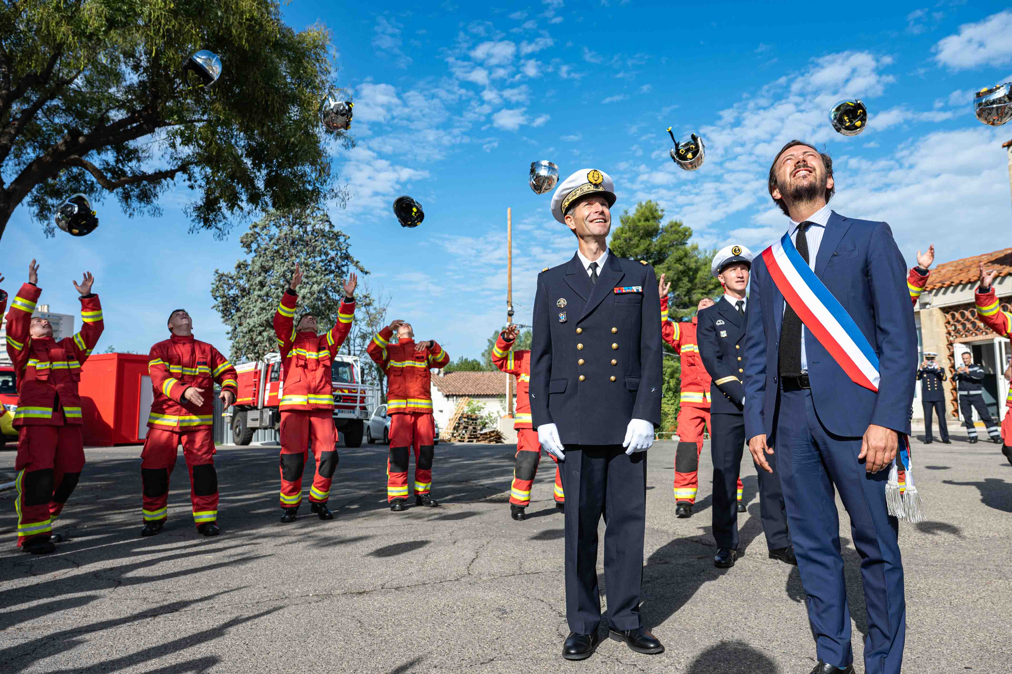 BMPM cérémonie de remise de casques à l'EMPM la Parette